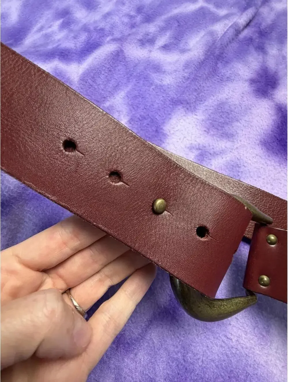 Gap y2k fall 06 genuine leather burgundy belt